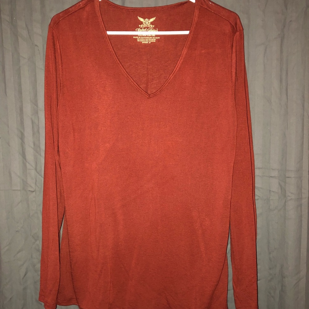 Long sleeve shirt rusty red